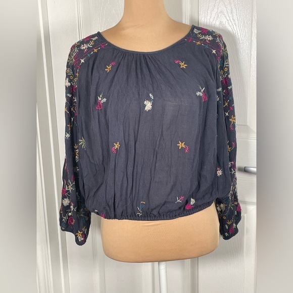 Free People Wild Flowers Blouse with Embroidery in Navy! Medium - Picture 7 of 11
